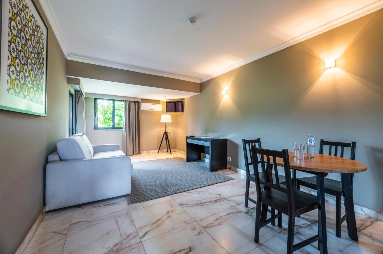 Topazio Vibe Beach Hotel & Apartments - Adults Friendly Albufeira Quarto foto
