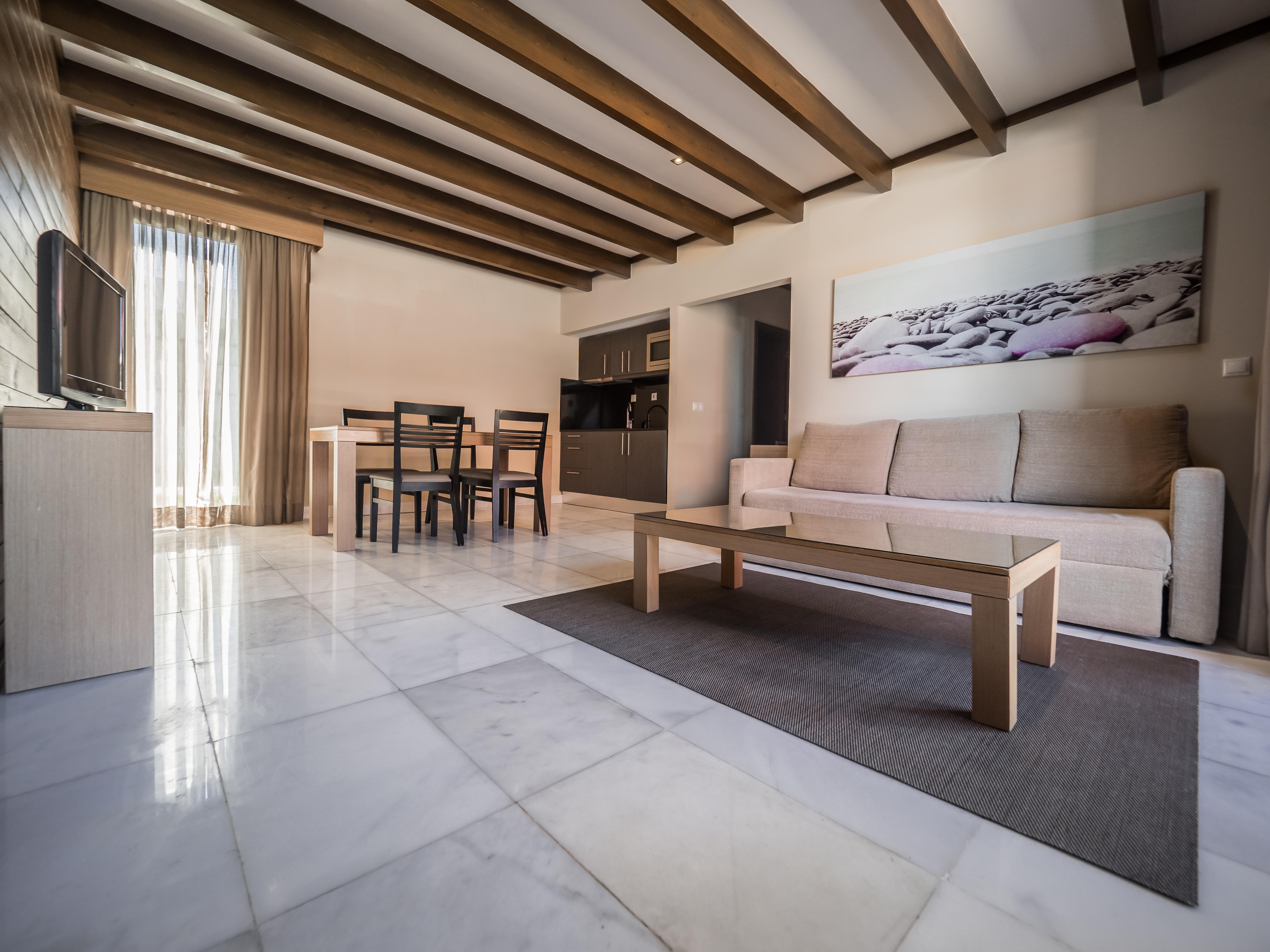 Topazio Vibe Beach Hotel & Apartments - Adults Friendly Albufeira Exterior foto